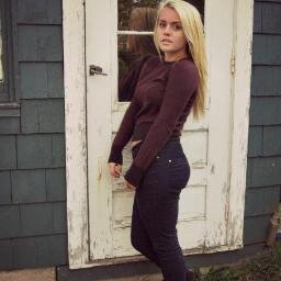 ChloeRab_Music's profile picture. Hey everyone, this is my artist twitter. 
I'm a dreamer and I'll never give up