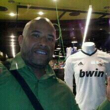 juankleal40's profile picture. 