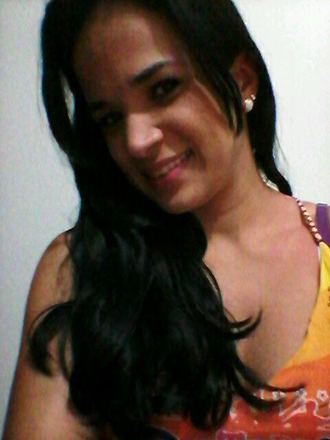 Amor sem pudor e sem medo. Não gaste tempo em seu cabelo. Ou o seu corpo. Ou julgar ninguém. Não há problema em receber o seu coração partido. Você vai superar.