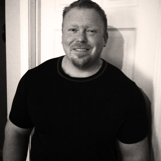 I am a personal trainer who enjoys his job, I have always enjoyed helping people and helping with fitness goals and health is a great way to do it