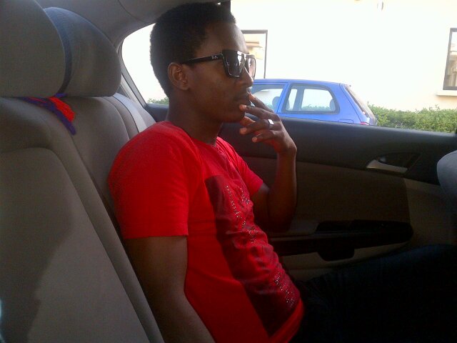 Simple like pure water Atyms hotter dan fire! I like manking frwnds# m a musician/ Team Huslex
