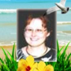 Hawaii, USA  Retired , Love my pets, dogs and cats, beading, jewelry making.