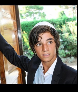 Ce n’est pas la volonté de gagner qui te rend victorieux; c’est le refus de perdre -Paris- 13 Yo -#teamfeuj