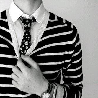 Theeb_alshkarh's profile picture. 