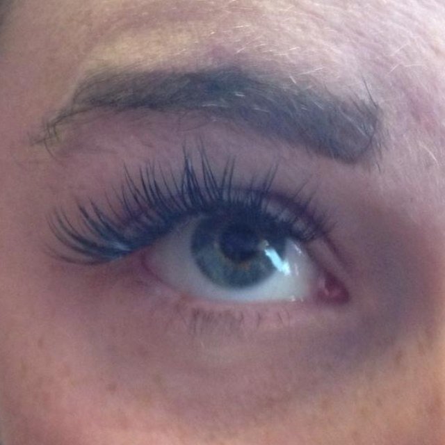 Fully qualified & insured Lash Technician and Beauty Therapist, Check out treatments on our Facebook page...
#beauty #lashes #beautytherapist #noneedle