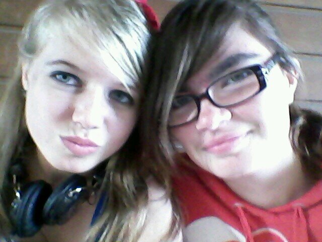 ManonEmilie13's profile picture. 