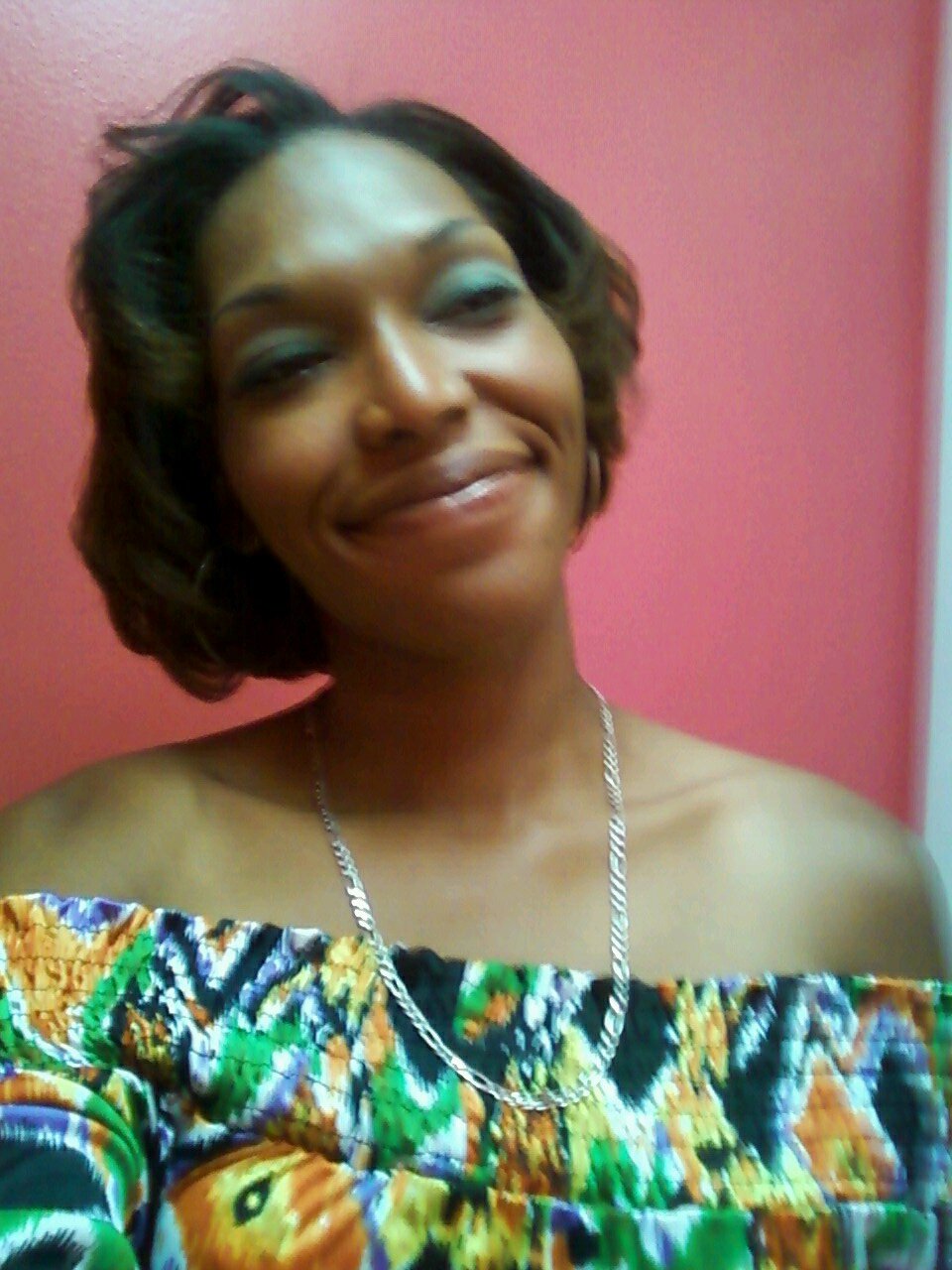 Mother,singer,advertising model,and all american lady bringing  singing to a different level..check me out!!bookings::msmelody81@gmail.com