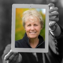 Photographer l https://t.co/PnYfgKlTiV l @auroraPRODNB l Director UNB Media Services 1980-2022