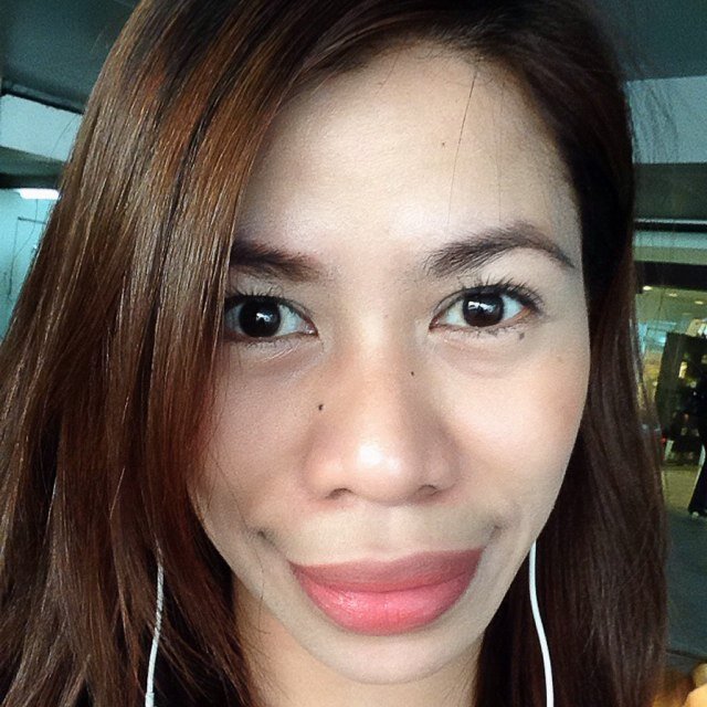 frugal chica | pink freak | jetsetter wannabe | frustrated singer | novice entrep | marketing geek | perennial cheerleader | undazed dreamer