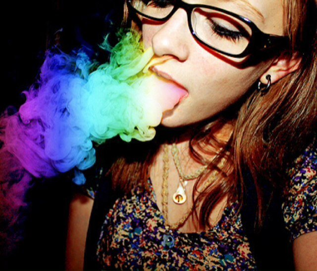 Weed & good vibes.  
meow. ✌️