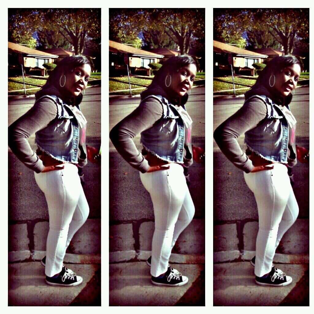 Ima chocolate bitch a real bitch thats all ya need.ta know. 5'5 and ballin Just follow!:-) ;-) :-P #teamvirgo#teamsexyaf#teambadbitch