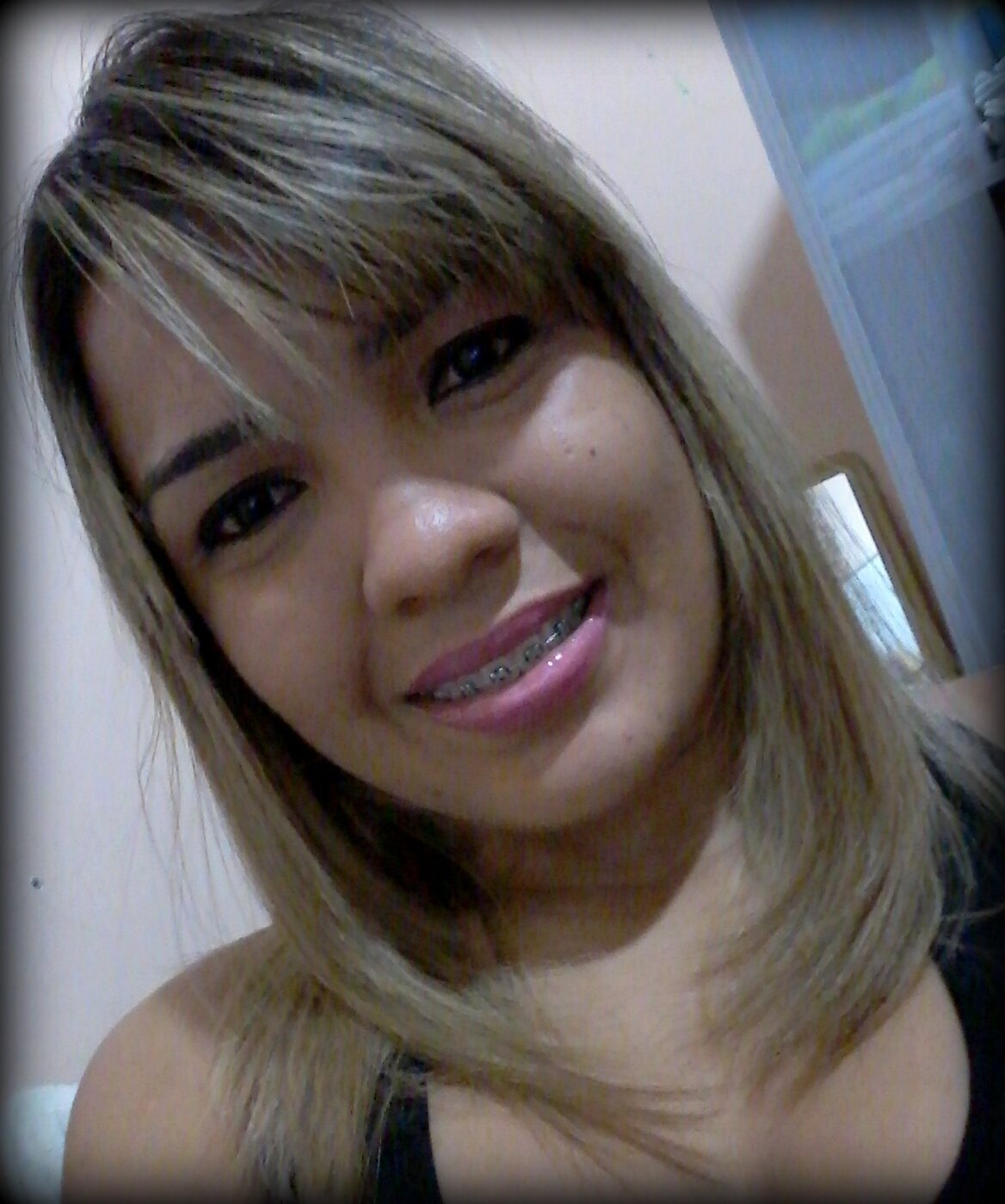 Secretaria/Recepcionista. Professora por formação e esposa de coração.......