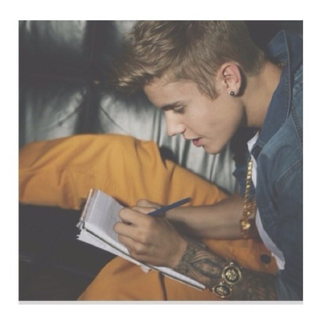 Please go follow, @avonshoney and @l0vejbb ask for follow back , thanks you so muchxx