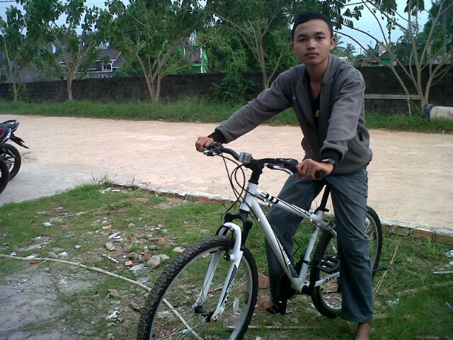 astani_rio's profile picture. Saya suka perjalanan diri saya