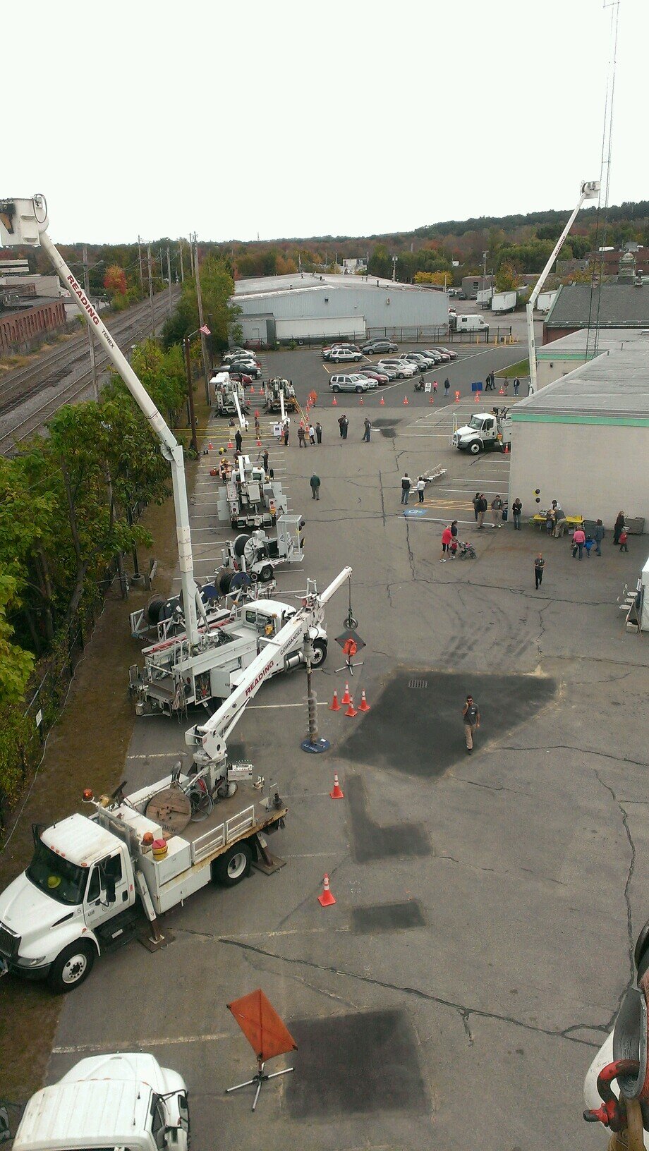 UnionLineman's profile picture. Union and Proud. Democrat who learned to think for himself. All I want is freedom, A Great Economy, and No war..