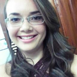 - Sou teimosa, ciumenta, confusa, estressada e grossa... E ainda assiim consigo ser a pessoas mais sensível do mundo.!