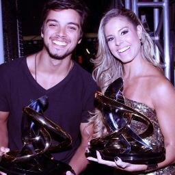 Primeiro Fã Clube aos CAMPEÕES DA DANÇA DOS FAMOSOS 2012 @kellguarini_ e @simasrodrigo ORGULHO de vcs... AMO INCONDICIONALMENTE... ♡