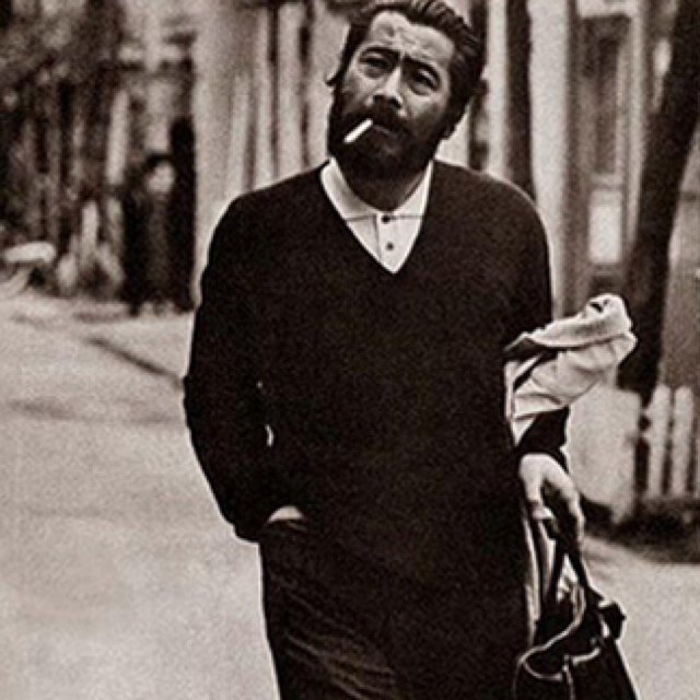 egretswading's profile picture. I like tea and wine. hypocrisy annoys me