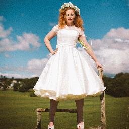 A Boutique which champions handmade dresses by Welsh bridal-wear designers! 🙌🏼 Our country maybe small but our boldness & creativity is limitless! ❤