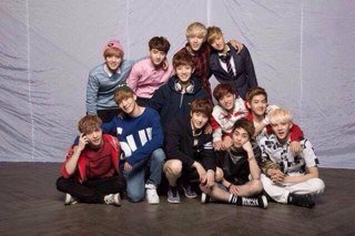 เป็นเมียเอ็กโซ ชื่อพลอย เมนหลักคือ พี่ลู่ แบค เฮียคริส แต่รักทุกคนในวงEXO /// เป็นมิตร ใจดี รักสามีทั้ง12มากกกก0แอคนี้ไว้เทรน RT ถ้าจะฟอล@ployPMB ฟอลฟรีจ๋า
