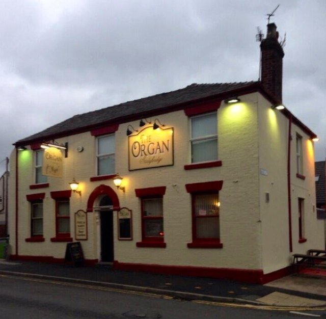Just a good pub in stalybridge come in for a pint and make your own mind up.
Stalybridge sk152jr