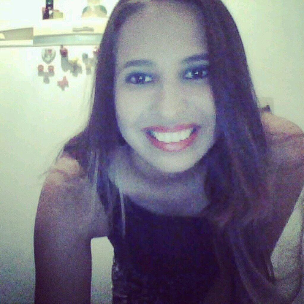 I can't keep my eyes off of you!!!! Brasileira! 19 anos!