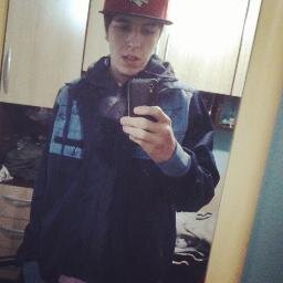 Sou mais feliz depois q te conheci, você mudou minha vida! Eu te amo!
p. Kelly