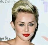 Fc pra linda miley cyrus divaa ♥♥ ajudem a ter bastante seguidores