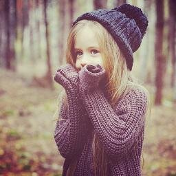 official page fans Nikoletta Johnson. Name fans, Tatiana Miley Brian and Zack.