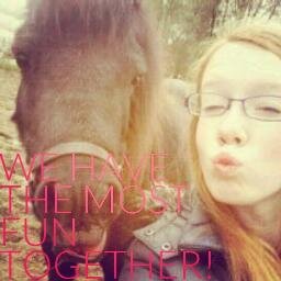 Als je van paarden houd klik dan alsjeblieft op de volgknop! Voor een klik krijg je: Header en ava wedstrijden, Quizen en handige tips volg ook @TheShetsLover