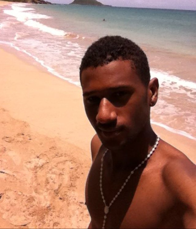 Carpe Diem .. Follow Me #Negga !! #TeamIphone #TeamLion #TeamBarça #LéoMessi #RapUs #AntiCR7 #FreeLife