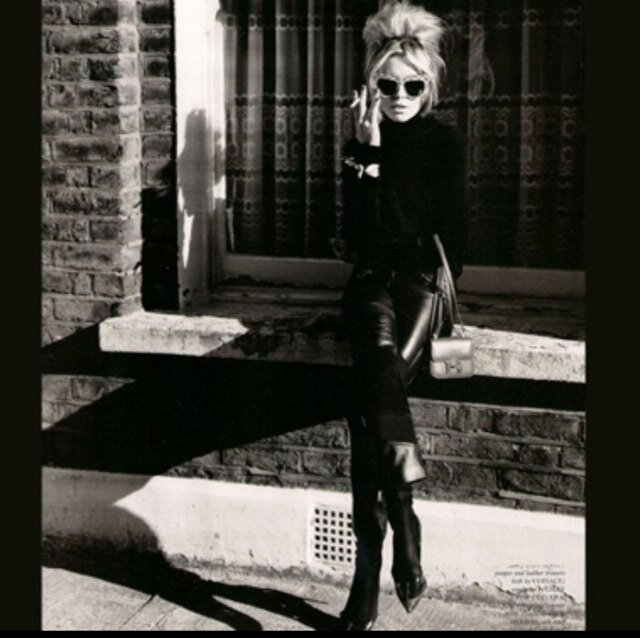 HerStatus's profile picture. Follow us on IG: @herstatusboutique