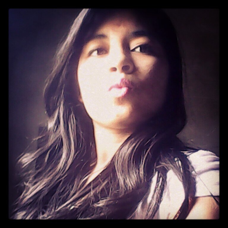 @Clubefollowback
Sigo de volta vcs quem me mencionar eu sdv!
Melhores amigas @adrielly_assis @Thatia_Souza @Thellma_Tavares :3
