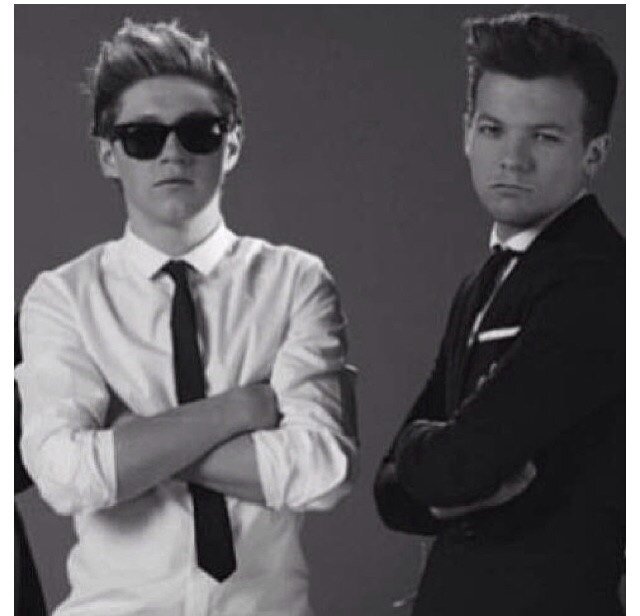 -Madi
-16
-Aus
-Nialls Princess
-Follow Me. I'll Follow You Back
∞∞∞∞