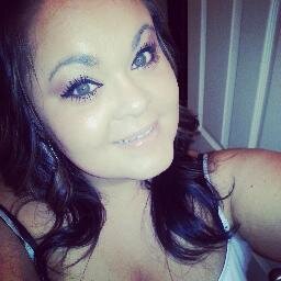 yObear17's profile picture. 