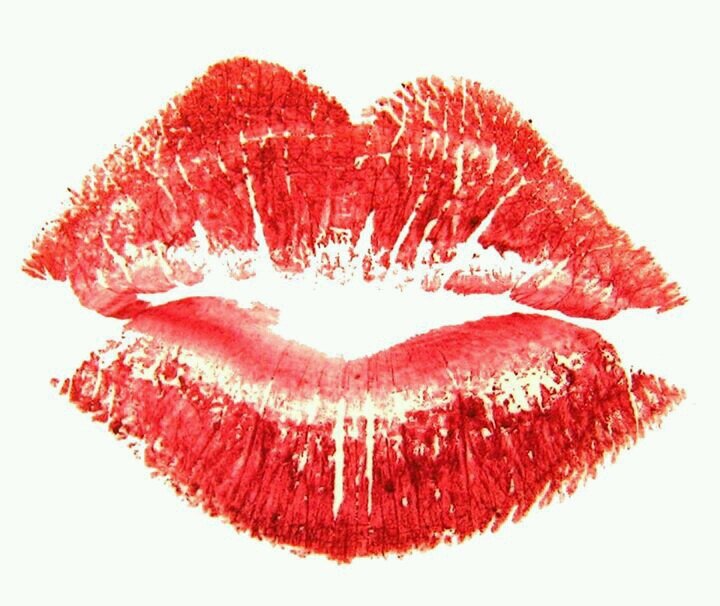 tout un mystère se cache derrière TheKissGirls... Qui sont-elles ? A vous de deviner en nous followant ... who are she ? NEWWWWWWW