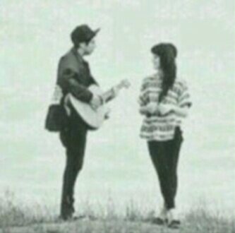 وحيدَ ، ي لبا ˘˘̯