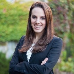 justjaclynnn's profile picture. bookworm. figure skater. tv fanatic. cupcake maker @byjaclyn. tea drinker.