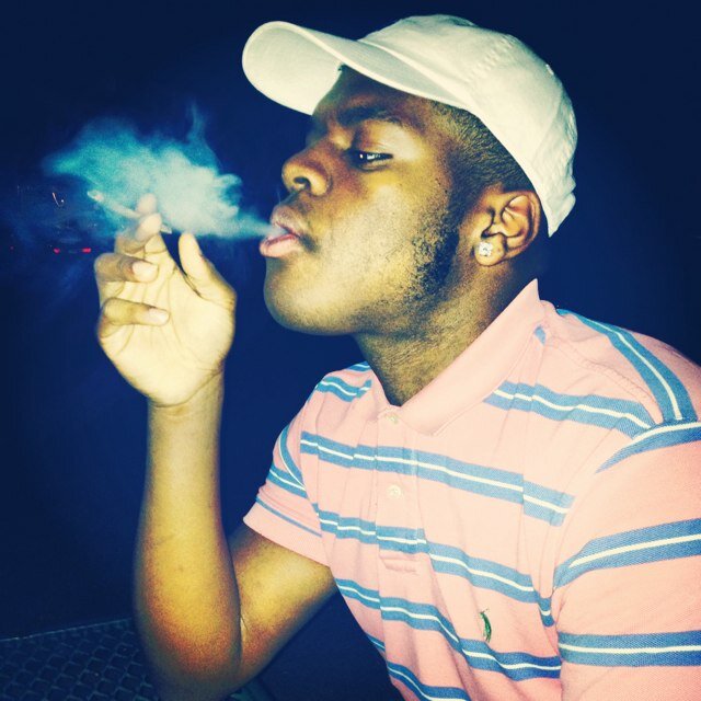 I love to chill, I hate fake ass hoes N niqqahz and I'm the type to say you wanna put a blunt in Tha air