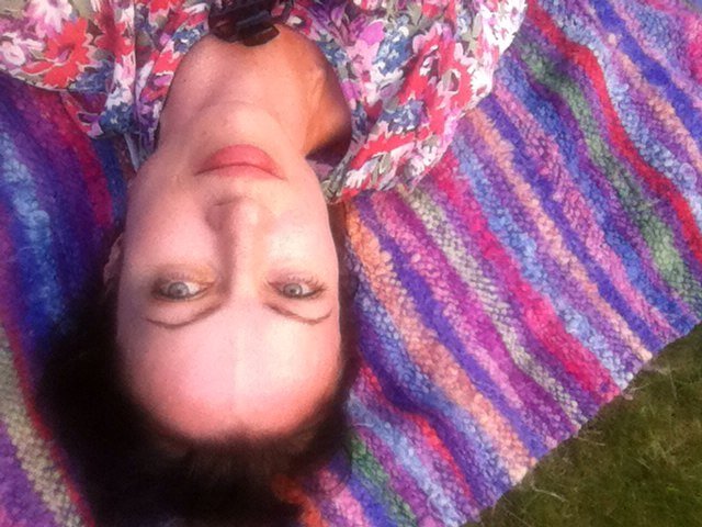 Theatre  and  film practitioner and facilitator;  Guild accredited Feldenkrais practitioner.  I look better upside down.