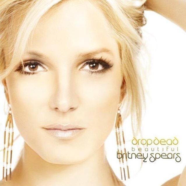 MASSIVE Britney fan- I love her so much, she is THE insparation! ❤ I follow everyone back- so come follow me! Yay! #BritneyArmy #TeamBritney #TeamFollowBack