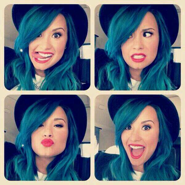 I moved to another account @iFancyLovato Follow me there and I'll see you there♥
