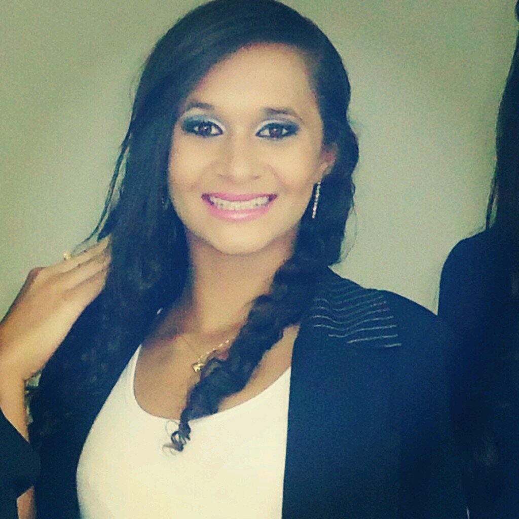 Não importa se teu mundo tá caíndo aos pedaços. Quando você começa a ter mais fé, de alguma maneira linda a vida dá um jeito de ficar melhor.
