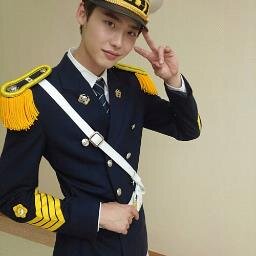 배우이종석