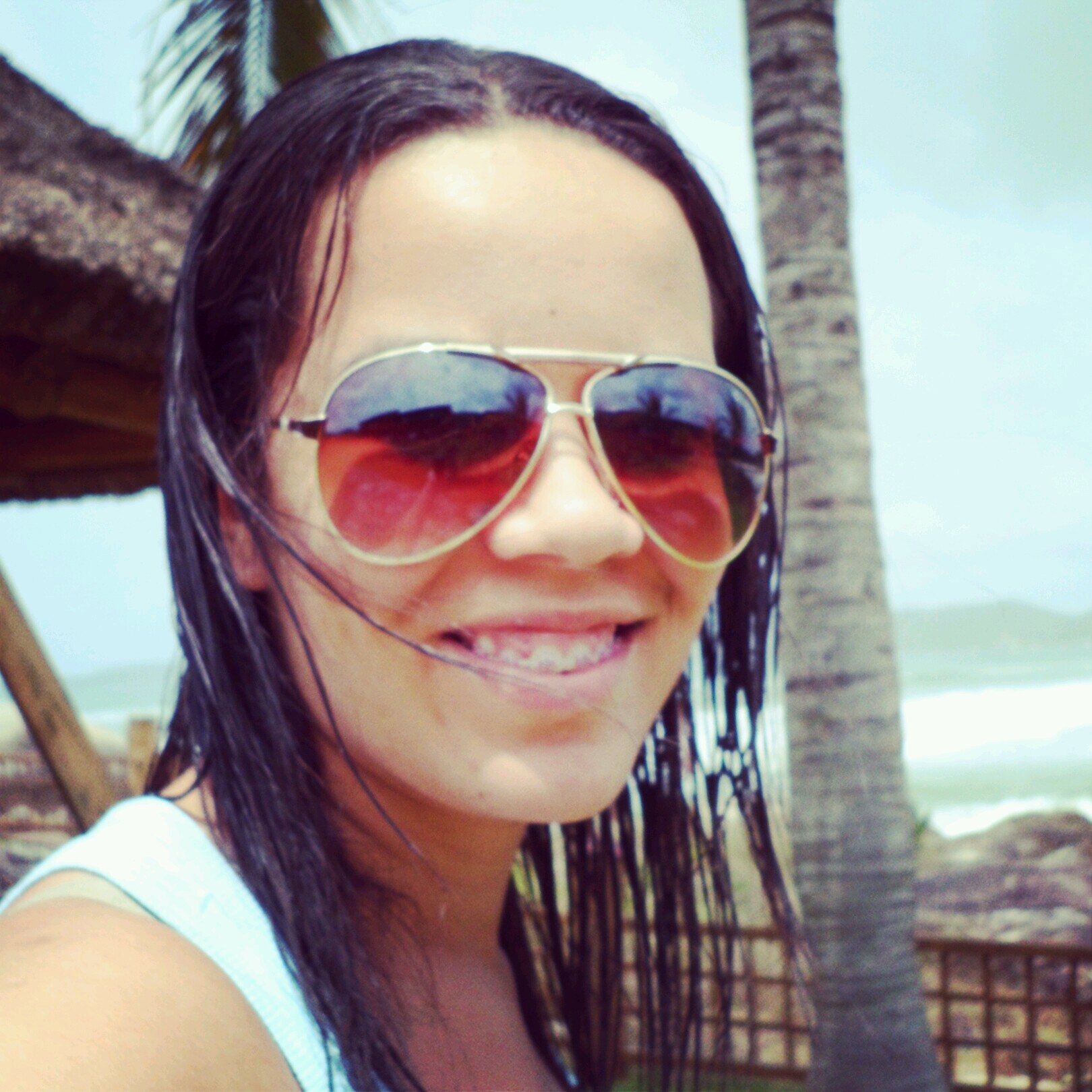 O qe passou,passou ñ volta nunca mais,o que passou,passou só experiência tráz,por isso que eu não vivo de passado,sigo olhando pra frente com Deus do meu lado♥