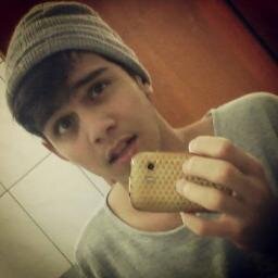 http://t.co/8blU79xtdb | Eu amo a @stecostaa
