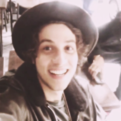 Meu sorriso é seu, Roobertchay. ❤