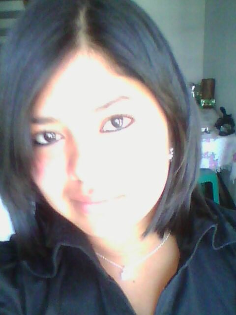 Ser feliz es mi decisión. Y nadie es parte de de ella xq yo soy dueÑa de mi vida