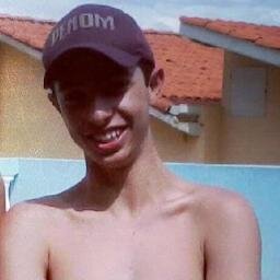 Lutar pelo amor é bom, mas alcançá-lo sem luta é melhor.
William Shakespeare
