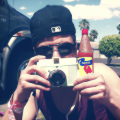 Si el mundo te da 100 razones para llorar Big Time Rush te dara 101 para sonreir. |26/09/12.| |15/08/13.|